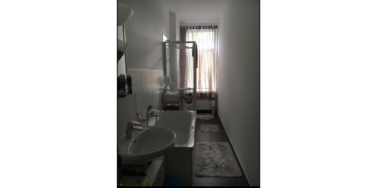 Etagenwohnung Greiz - 3 Zimmer, 120 m&sup2;, 590&euro; | Angebot:24792380