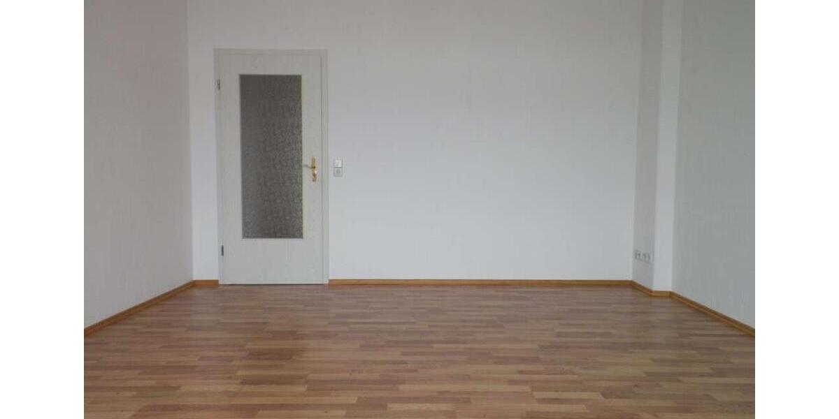 Etagenwohnung Zwickau - 3 Zimmer, 65 m&sup2;, 439&euro; | Angebot:24589901