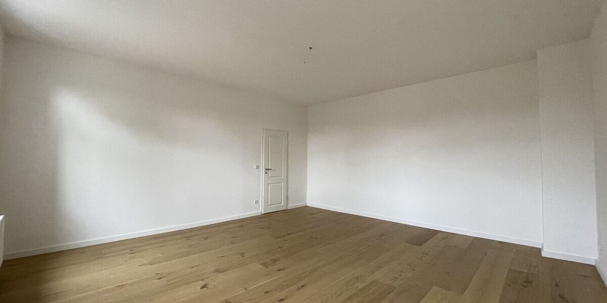 Exklusive Dachgeschosswohnung mit Balkon in aufwendig saniertem Gründerzeithaus - Dachgeschoßwohnung Falkenstein | Angebot:27104271