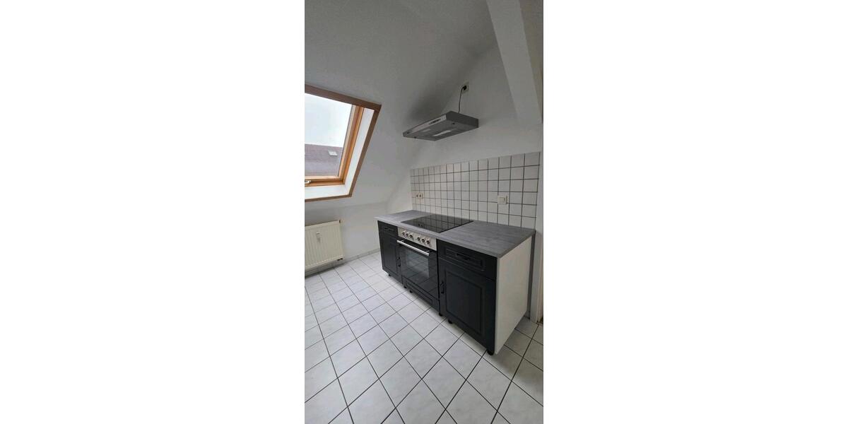 Dachgeschoßwohnung Zwickau Zwickau-Nord - 3 Zimmer, 66 m&sup2;, 549&euro; | Angebot:25840920