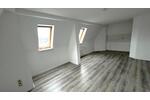 Dachgeschoßwohnung Werdau - 2 Zimmer, 35 m&sup2;, 200&euro; | Angebot:24817062