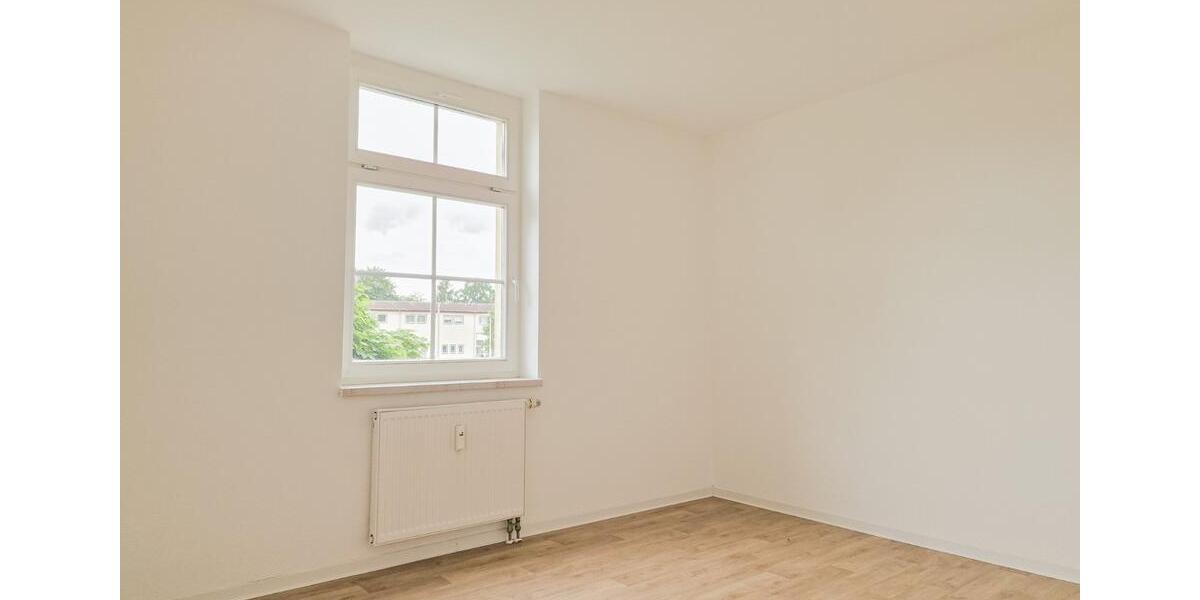 Etagenwohnung Glauchau - 3 Zimmer, 68 m&sup2;, 374&euro; | Angebot:23137907