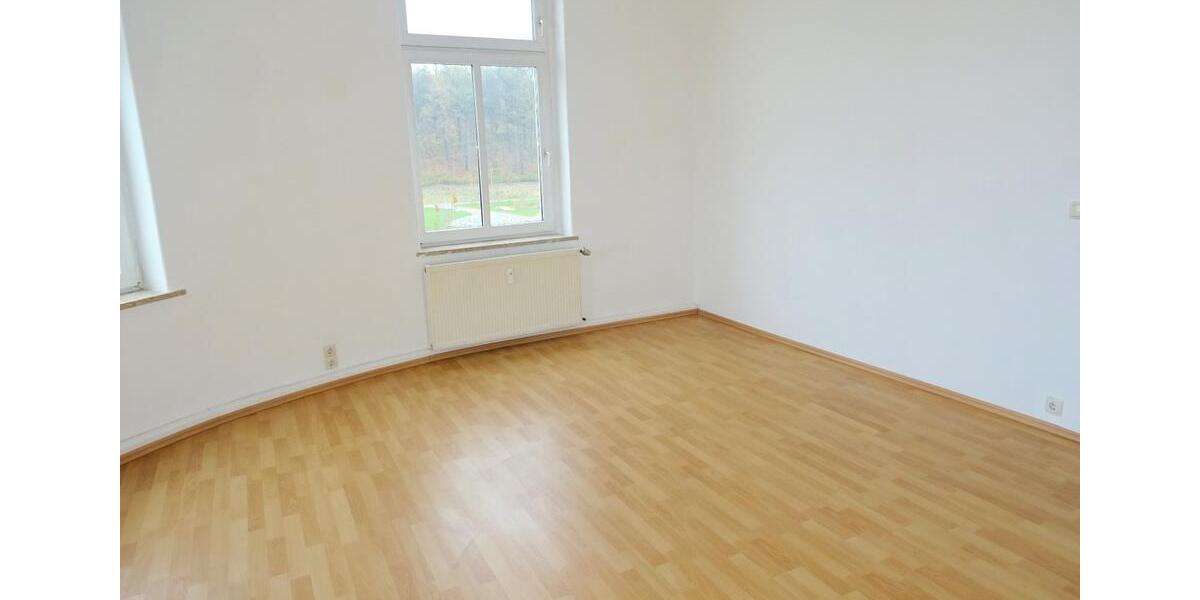 Etagenwohnung Werdau - 4 Zimmer, 117 m&sup2;, 590&euro; | Angebot:24214747