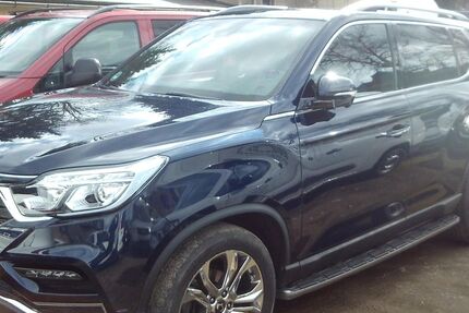 SsangYong REXTON 156.000 km 14.900 &euro; Limbach-Oberfrohna 09212