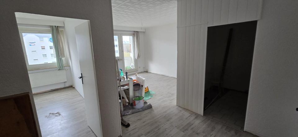 Etagenwohnung Mülsen - 4 Zimmer, 70 m&sup2;, 395&euro; | Angebot:25831500