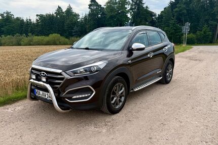 Hyundai TUCSON 107.000 km 16.500 &euro; Zwickau 08062