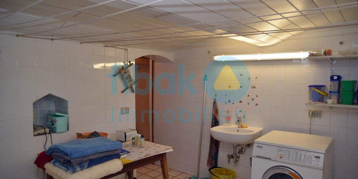 Einfamilienhaus Lichtentanne / Schönfels Schönfels - 9 Zimmer, 214 m&sup2;, 179.000&euro; | Angebot:25745031