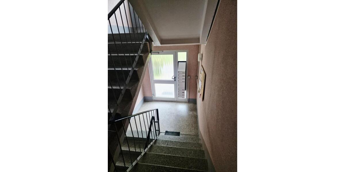 Etagenwohnung Limbach-Oberfrohna Oberfrohna - 2 Zimmer, 51 m&sup2;, 326&euro; | Angebot:23215748