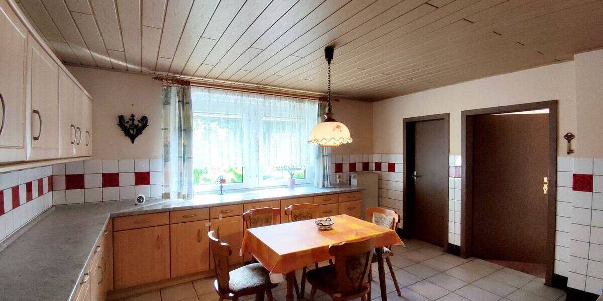 Bauernhaus, Landhaus Werdau Langenhessen - 9 Zimmer, 229 m&sup2;, 145.000&euro; | Angebot:25747106