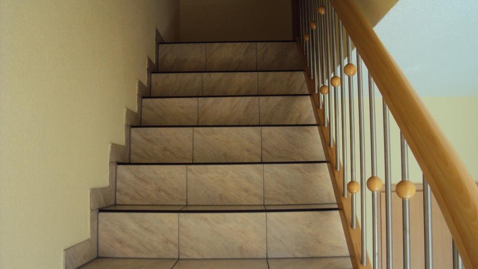 Dachgeschoßwohnung Rodewisch - 2 Zimmer, 65 m&sup2;, 470&euro; | Angebot:25023379