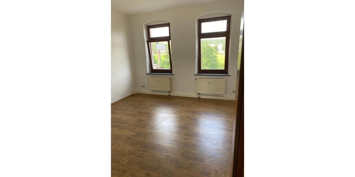 Etagenwohnung Hohenstein-Ernstthal Ernstthal - 2 Zimmer, 51 m&sup2;, 332&euro; | Angebot:19892365
