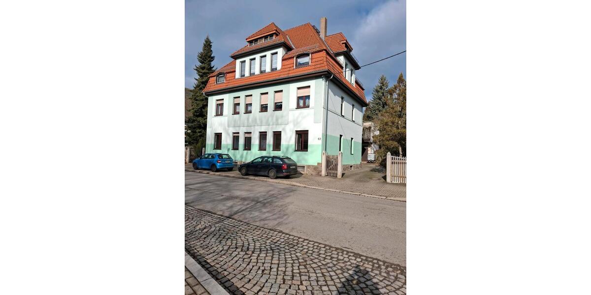 Erdgeschoßwohnung Werdau - 4 Zimmer, 101 m&sup2;, 855&euro; | Angebot:26040348