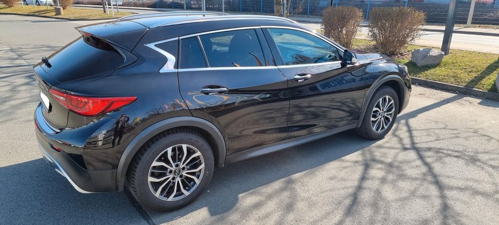 INFINITI QX30 162.300 km 13.800 &euro; Zwickau 08056