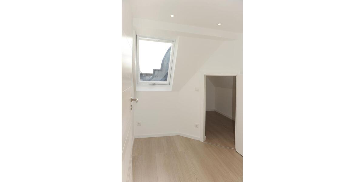 Dachgeschoßwohnung Zwickau Zwickau-Nord - 3 Zimmer, 71 m&sup2;, 705&euro; | Angebot:23768182