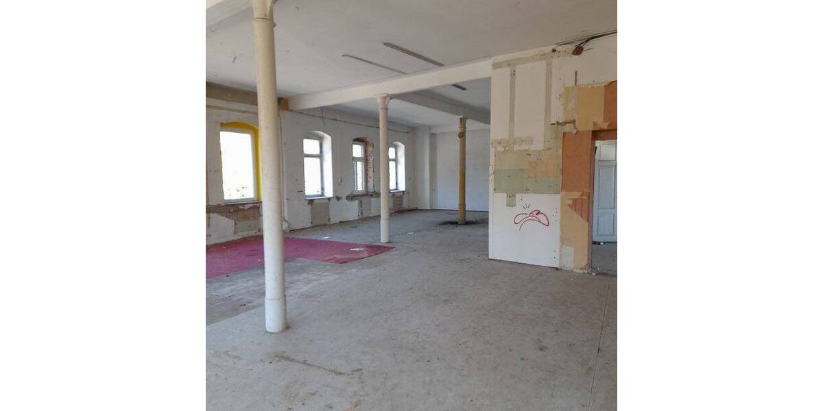 Mehrfamilienhaus mit Bauland und vielen individuellen Nutzungsmöglichkeiten - Mehrfamilienhaus, Wohnhaus Lichtentanne | Angebot:25567917