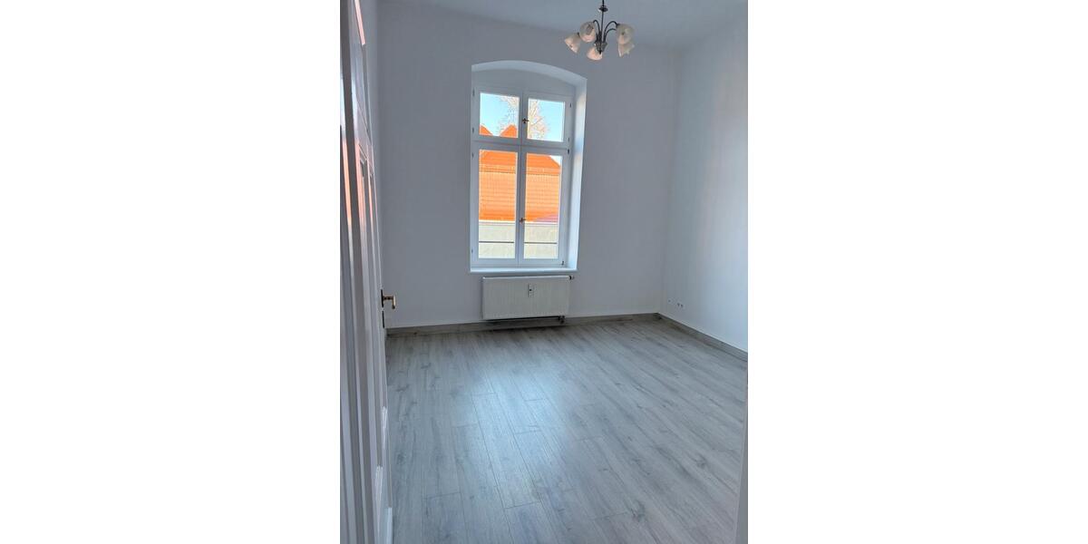 Etagenwohnung Zwickau - 3 Zimmer, 85 m&sup2;, 595&euro; | Angebot:25311291