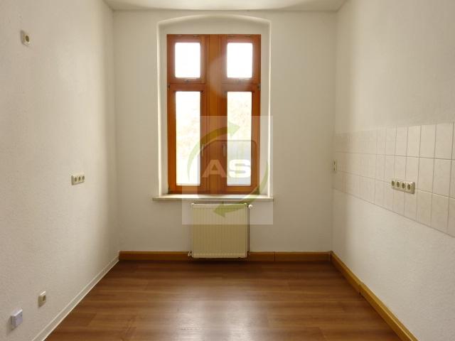 Etagenwohnung Werdau - 4 Zimmer, 96 m&sup2;, 550&euro; | Angebot:24714138