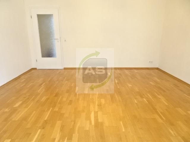 Etagenwohnung Zwickau Zwickau-Nord - 3 Zimmer, 85 m&sup2;, 550&euro; | Angebot:25366567