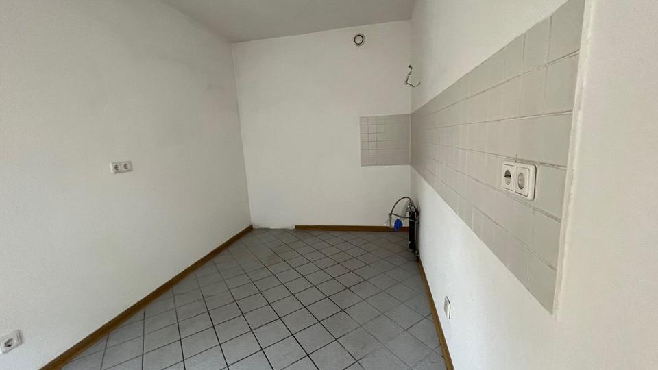 Etagenwohnung Zwickau Neuplanitz - 2 Zimmer, 68 m&sup2;, 370&euro; | Angebot:17651418