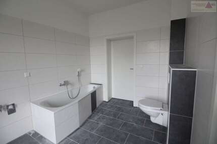 Wohnung Aue Aue - 3 Zimmer, 98 m&sup2;, 559&euro; | Angebot:22925725