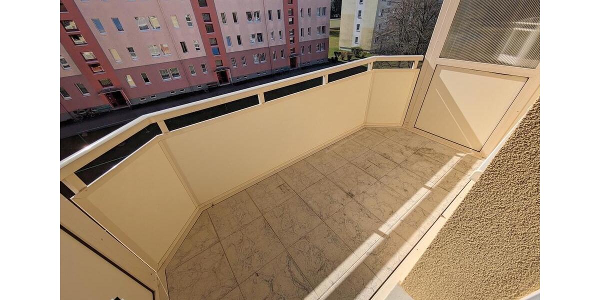 Etagenwohnung Limbach-Oberfrohna Oberfrohna - 2 Zimmer, 49 m&sup2;, 331&euro; | Angebot:25945663