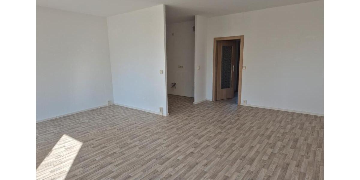 Etagenwohnung Crimmitschau - 3 Zimmer, 69 m&sup2;, 391&euro; | Angebot:20581973