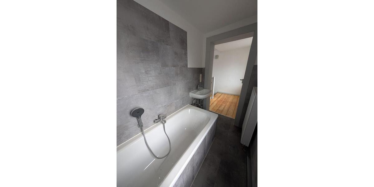 Dachgeschoßwohnung Treuen - 1.5 Zimmer, 47 m&sup2;, 395&euro; | Angebot:26006949