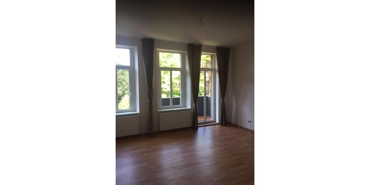 Etagenwohnung Greiz - 3 Zimmer, 120 m&sup2;, 590&euro; | Angebot:24792380