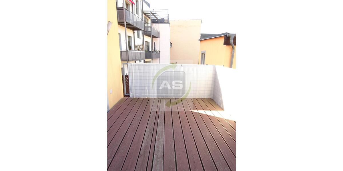 Etagenwohnung Zwickau - 5 Zimmer, 130 m&sup2;, 1.150&euro; | Angebot:26624039
