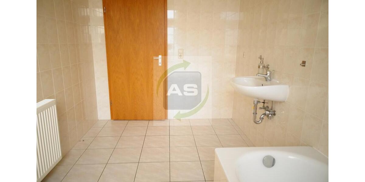 Etagenwohnung Zwickau Auerbach - 3 Zimmer, 76 m&sup2;, 400&euro; | Angebot:23215760