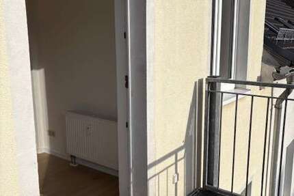 Wohnung Werdau Werdau, Stadt - 3 Zimmer, 70 m&sup2;, 400&euro; | Angebot:25979155