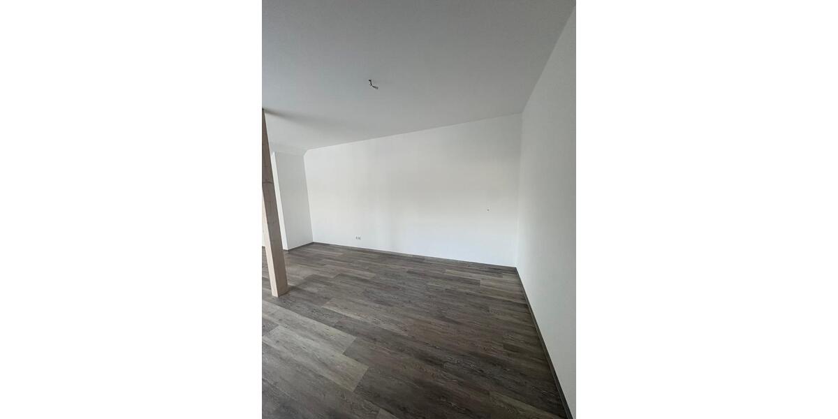 Etagenwohnung Auerbach/Vogtland Vogtland - 3 Zimmer, 102 m&sup2;, 750&euro; | Angebot:23844966