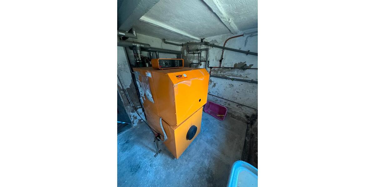 Einfamilienhaus Hohenstein-Ernstthal Ernstthal - 10 Zimmer, 140 m&sup2;, 78.000&euro; | Angebot:21974079