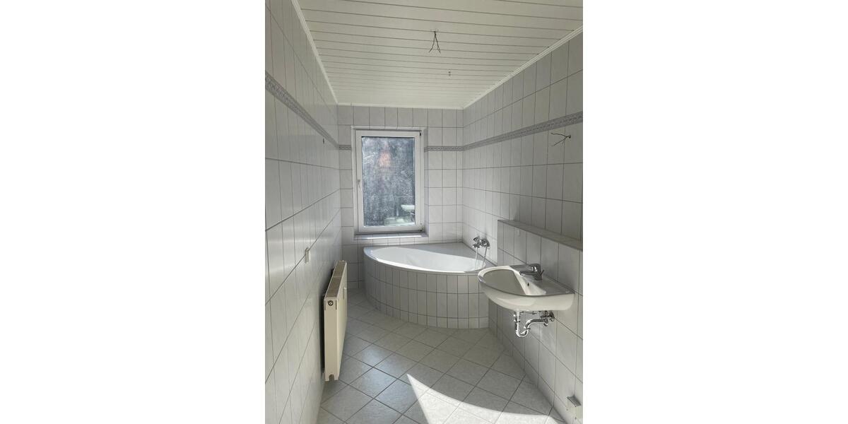 Etagenwohnung Wilkau-Haßlau Haßlau - 2 Zimmer, 65 m&sup2;, 410&euro; | Angebot:25915889