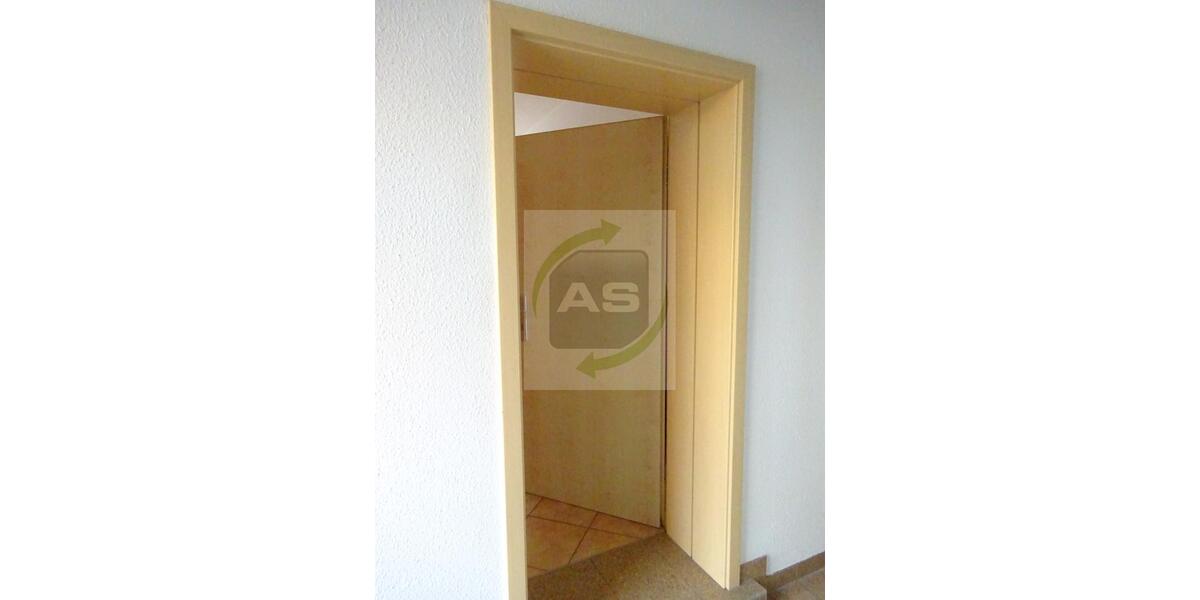 Etagenwohnung Zwickau - 1 Zimmer, 30 m&sup2;, 250&euro; | Angebot:25917908