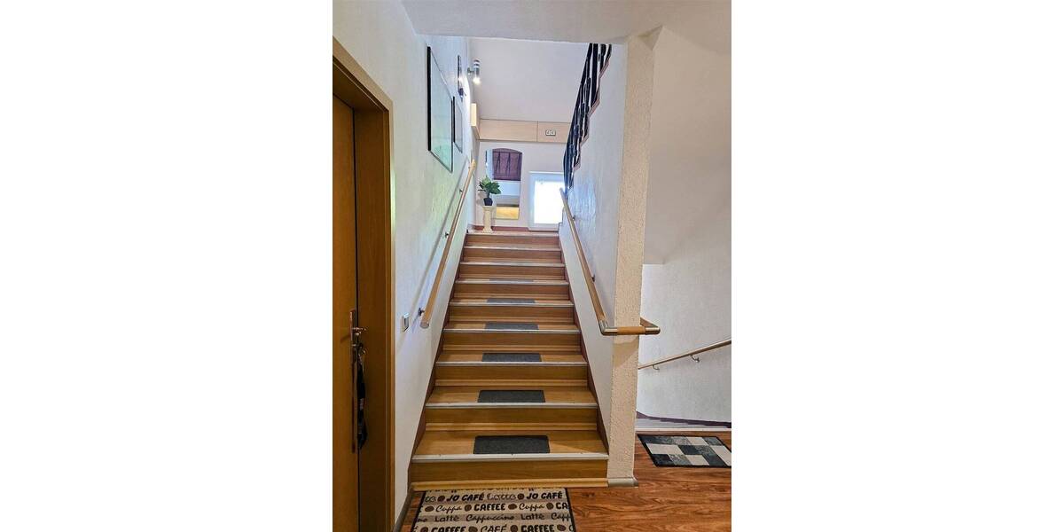 Einfamilienhaus Remse bei Glauchau Remse - 9 Zimmer, 180 m&sup2;, 379.000&euro; | Angebot:25678567