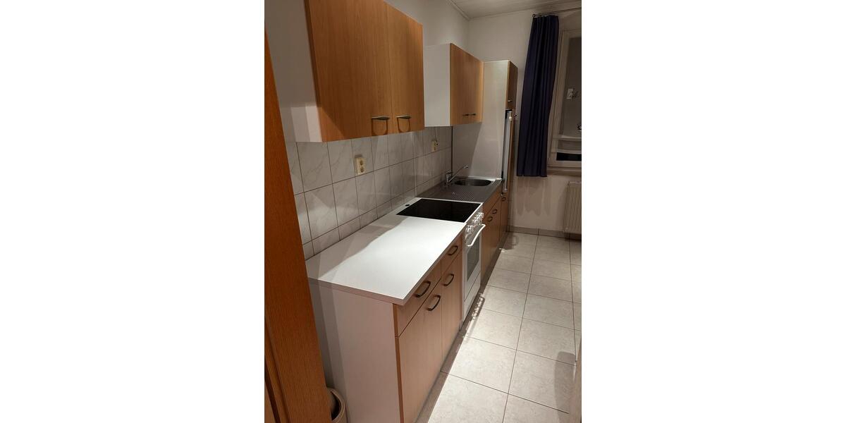 Hochparterre Zwickau Neuplanitz - 1 Zimmer, 28 m&sup2;, 280&euro; | Angebot:24222117