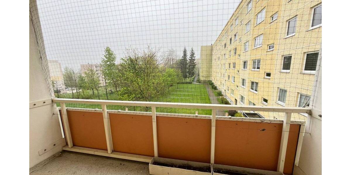 Etagenwohnung Zwickau Neuplanitz - 5 Zimmer, 82 m&sup2;, 457&euro; | Angebot:25739747