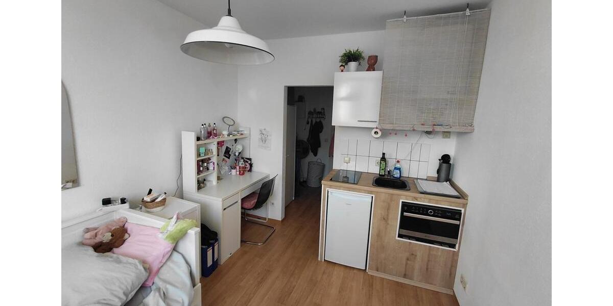 Dachgeschoßwohnung Zwickau - 1 Zimmer, 18 m&sup2;, 165&euro; | Angebot:25308479