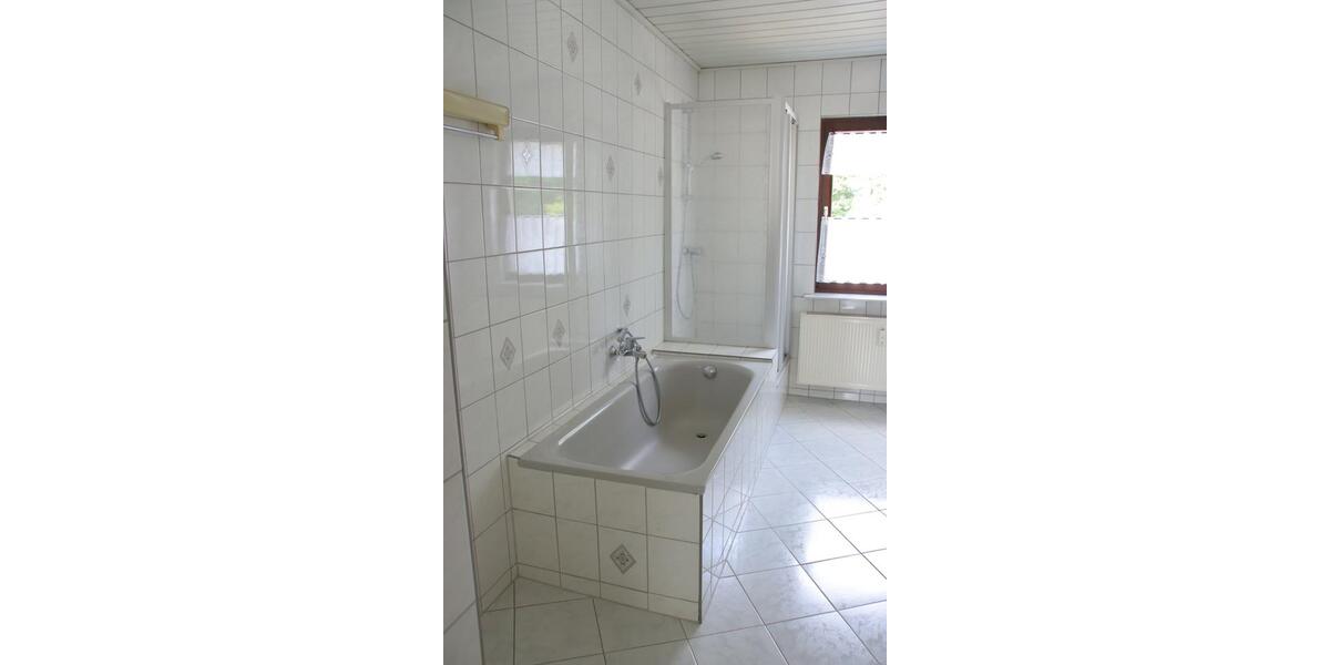 Doppelhaushälfte Crimmitschau - 12 Zimmer, 170 m&sup2;, 125.000&euro; | Angebot:25538408