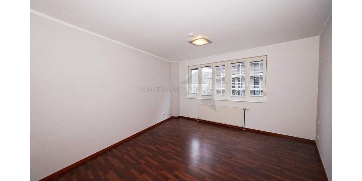 Etagenwohnung Zwickau Schedewitz - 4 Zimmer, 123 m&sup2;, 860&euro; | Angebot:25681355
