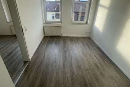 Wohnung Zwickau Marienthal Ost - 3 Zimmer, 62 m&sup2;, 310&euro; | Angebot:22145384