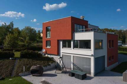 Träume werden wahr - Villa im Bauhausstil mit Erdwärme usw. - Haus Schneeberg | Angebot:26019112