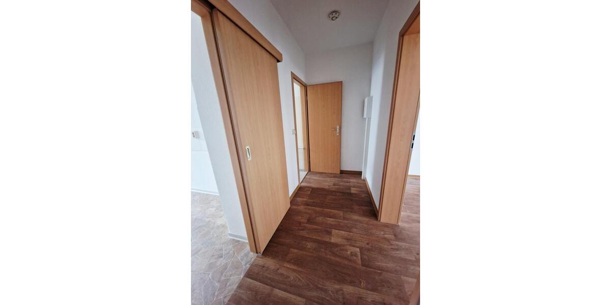 Etagenwohnung Limbach-Oberfrohna Oberfrohna - 2 Zimmer, 51 m&sup2;, 326&euro; | Angebot:23215748