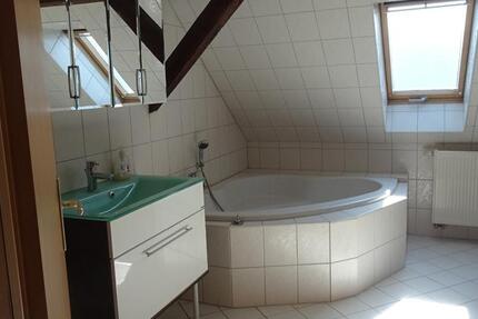 Wohnung Zwickau Neuplanitz - 1 Zimmer, 50 m&sup2;, 300&euro; | Angebot:23727323