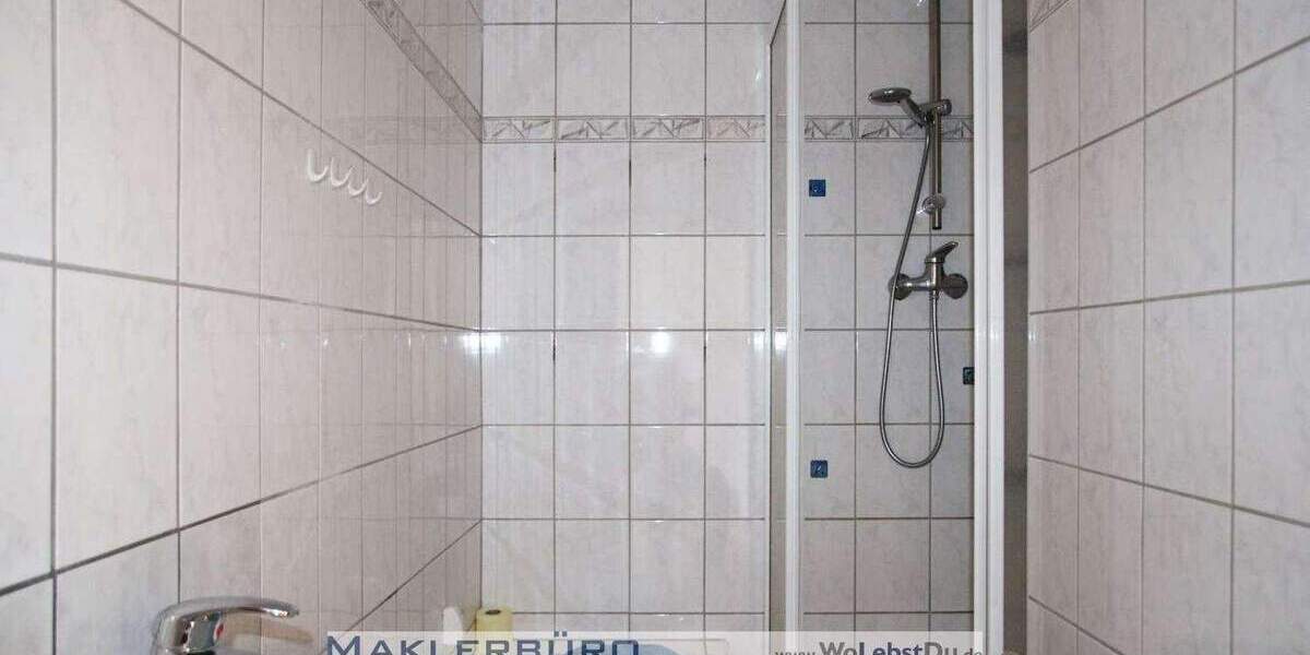 Etagenwohnung Greiz Irchwitz - 2 Zimmer, 60 m&sup2;, 300&euro; | Angebot:25665939