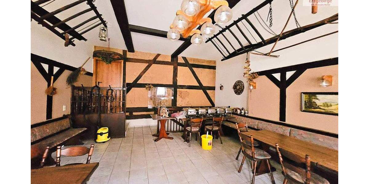 Mehrfamilienhaus, Wohnhaus Grünhain / Beierfeld Grünhain - 8 Zimmer, 200 m&sup2;, 269.000&euro; | Angebot:25688219