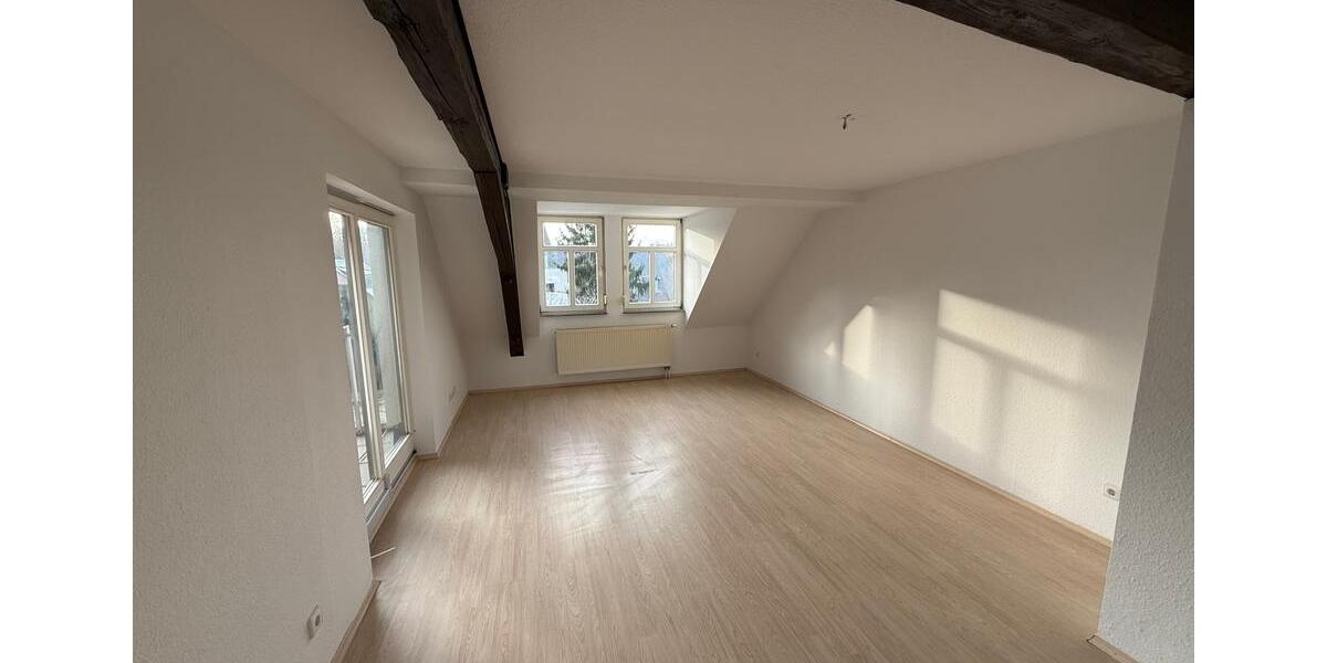 Dachgeschoßwohnung Auerbach/Vogtland Vogtland - 2 Zimmer, 77 m&sup2;, 460&euro; | Angebot:24337412