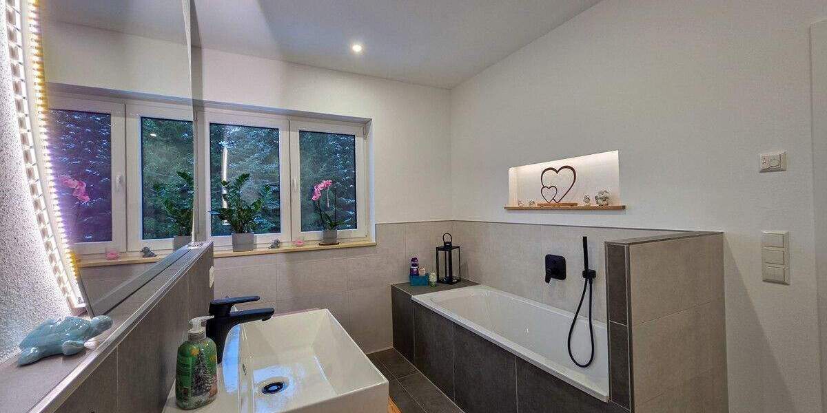 Einfamilienhaus Aue-Bad Schlema Bad Schlema - 4 Zimmer, 125 m&sup2;, 550.000&euro; | Angebot:25688364