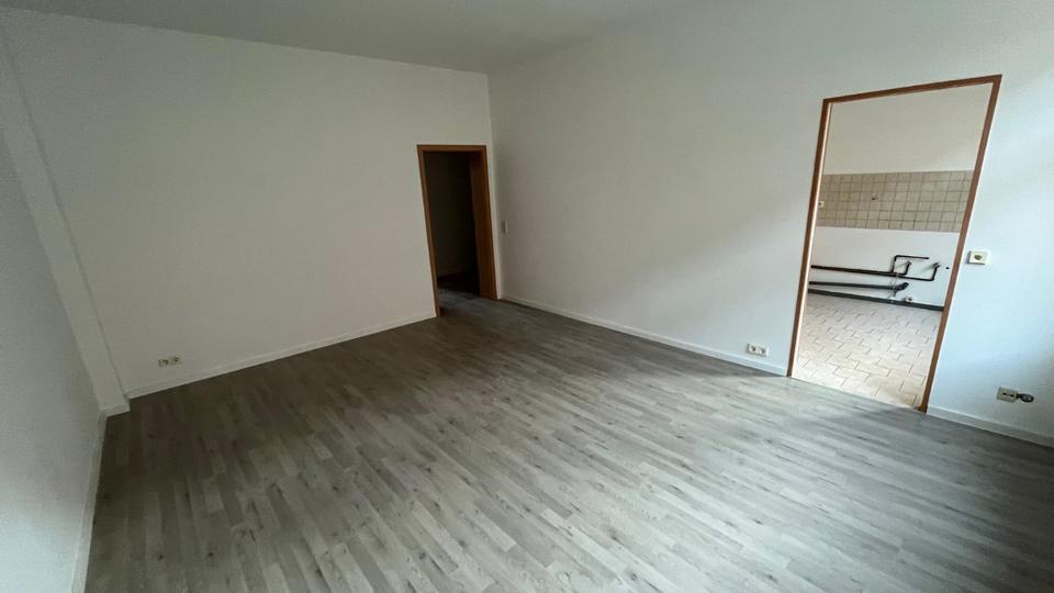 Etagenwohnung Zwickau Zwickau-Nord - 3 Zimmer, 63 m&sup2;, 350&euro; | Angebot:24473675